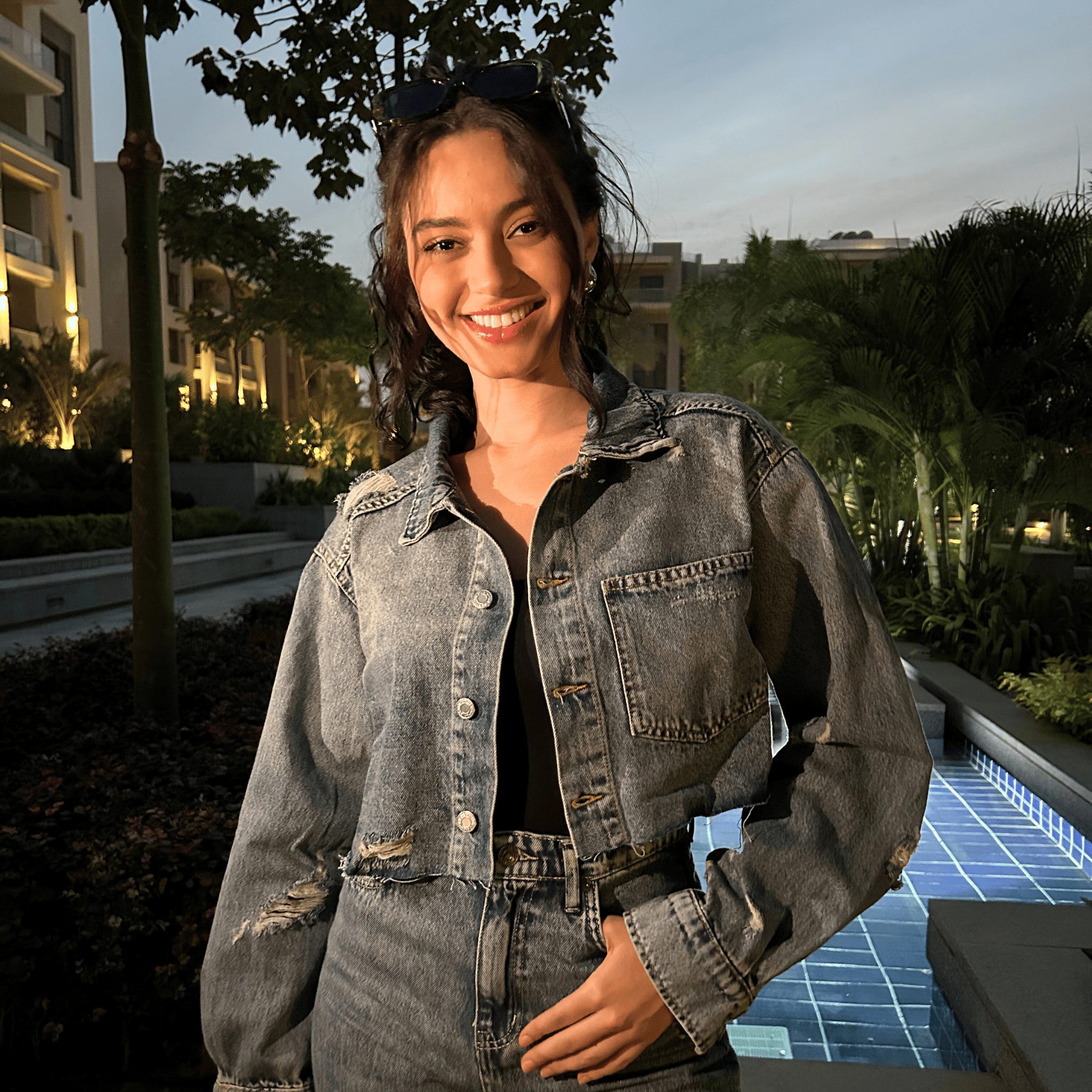 Essential Easy Fit Cropped Jacket (light)