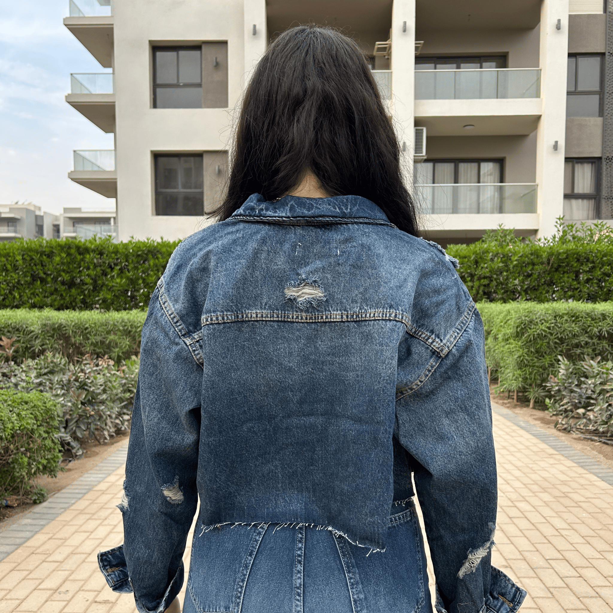 Essential Cropped Denim Jacket