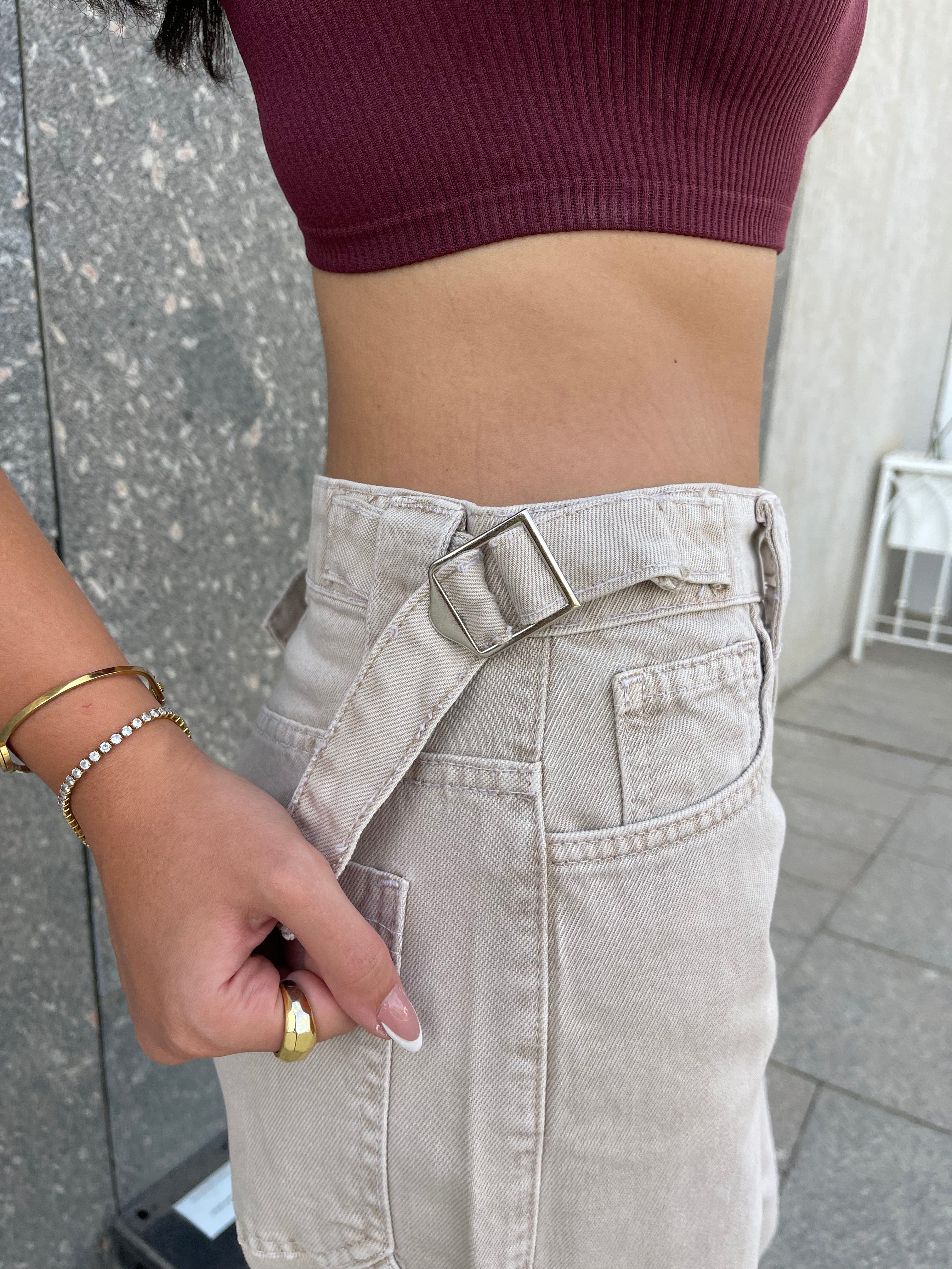 High-Waist Grey/Beige Skater Jeans