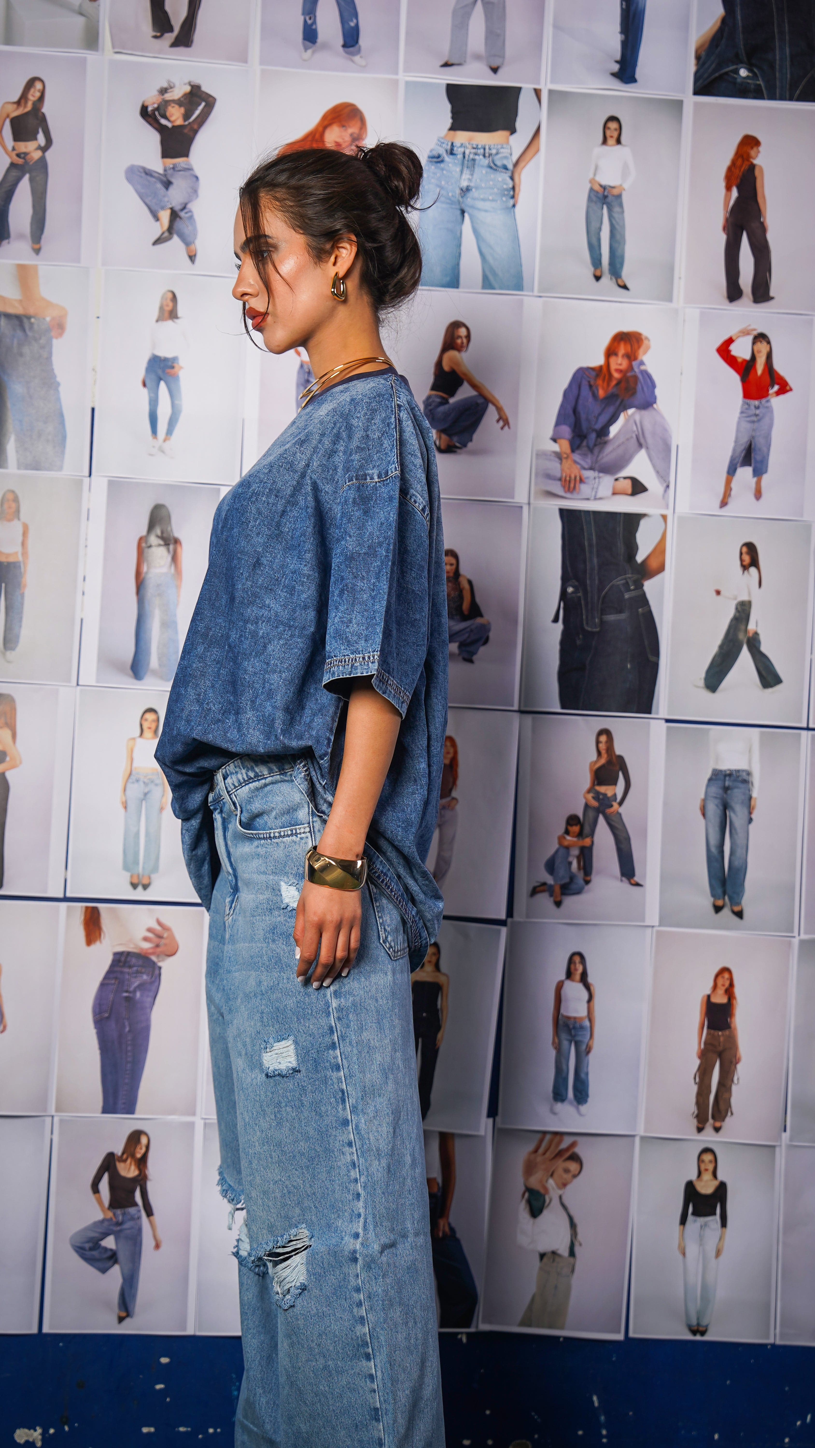 Super Baggy Meduim Wash Jeans