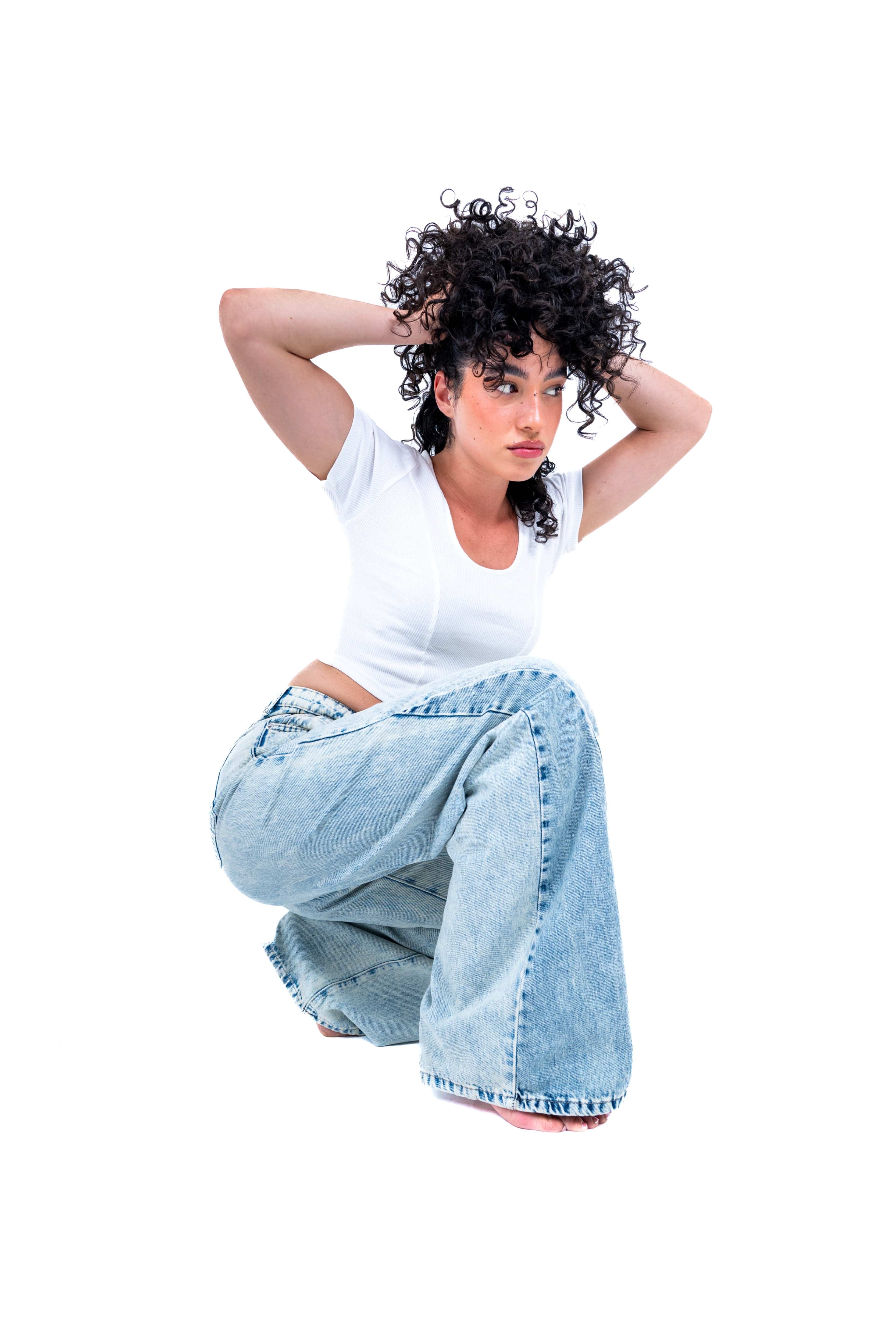 Wide Leg - light color with dark slit