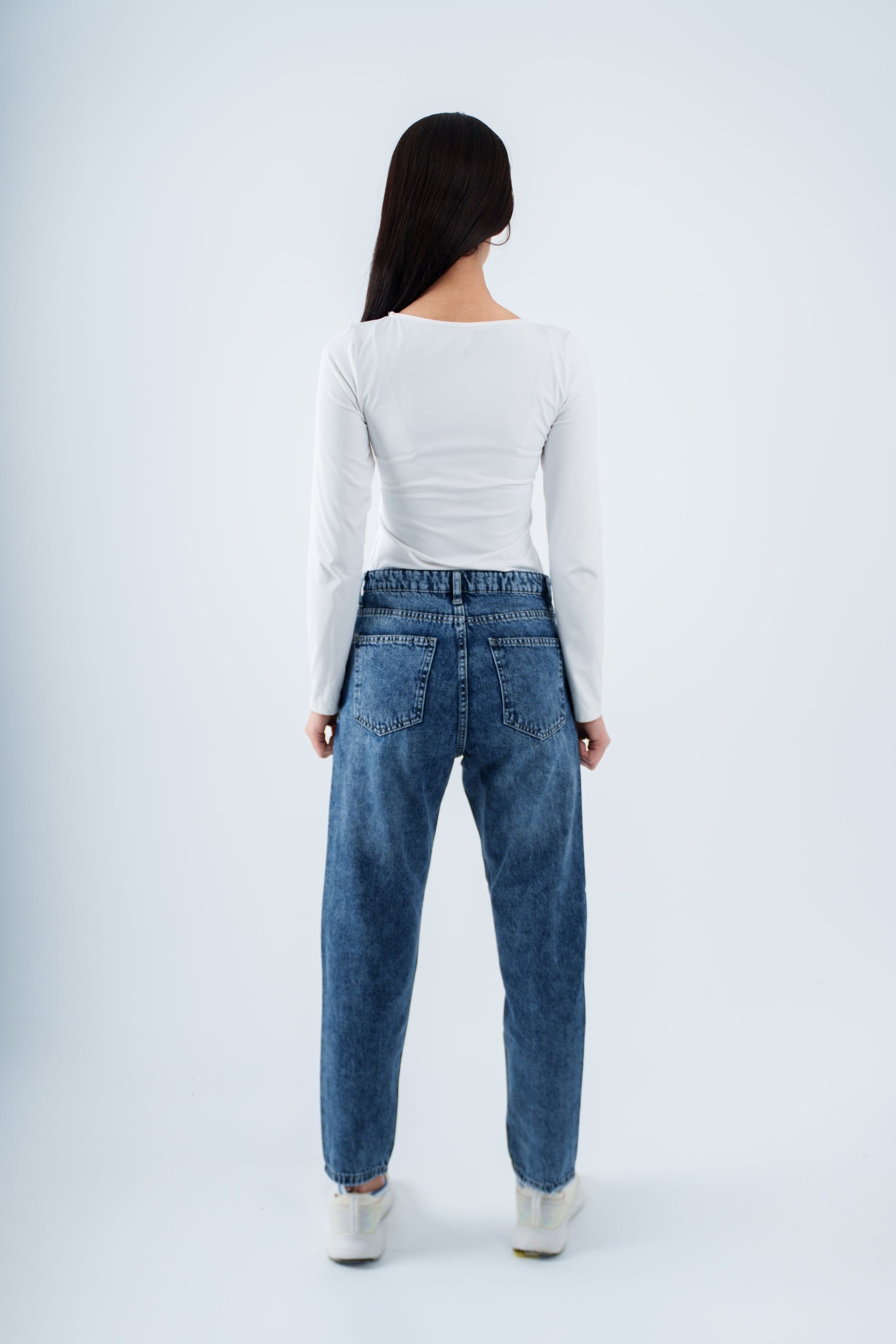 High-Waist medium Blue Mom Fit Jeans