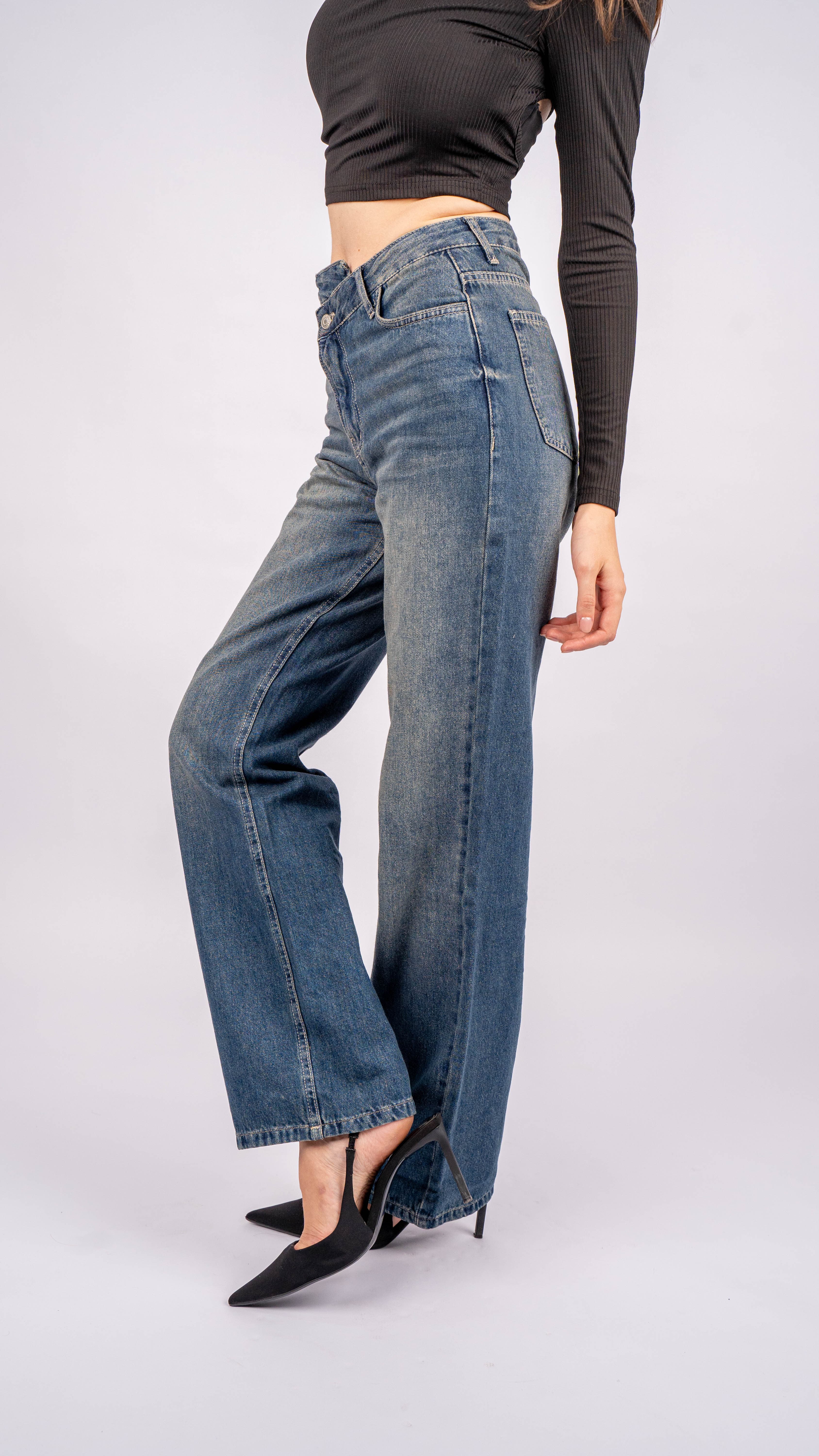 High-Waist Dirty Cross Belt Straight Leg Jeans