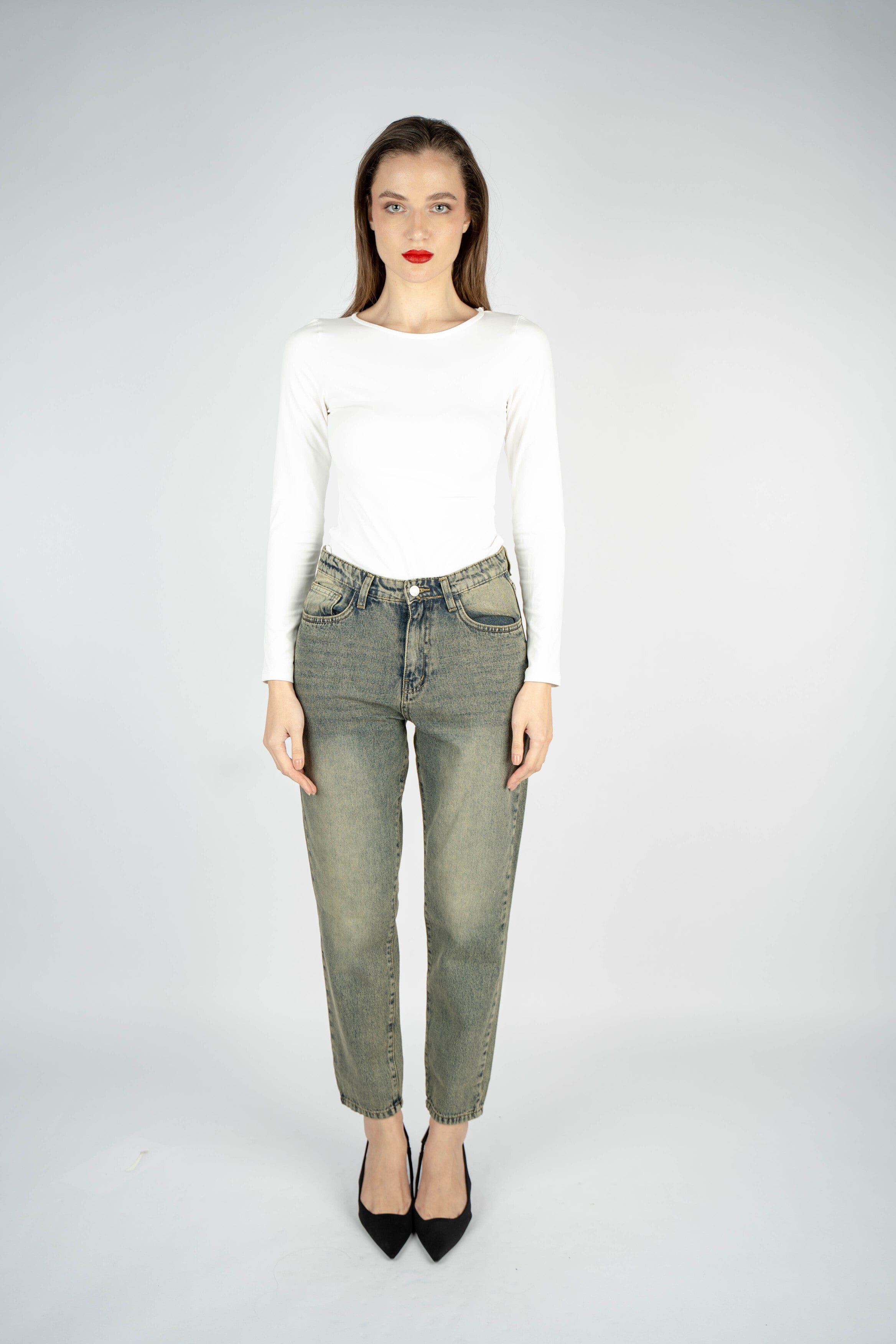 High-Waist Dirty wash Mom Fit Jeans