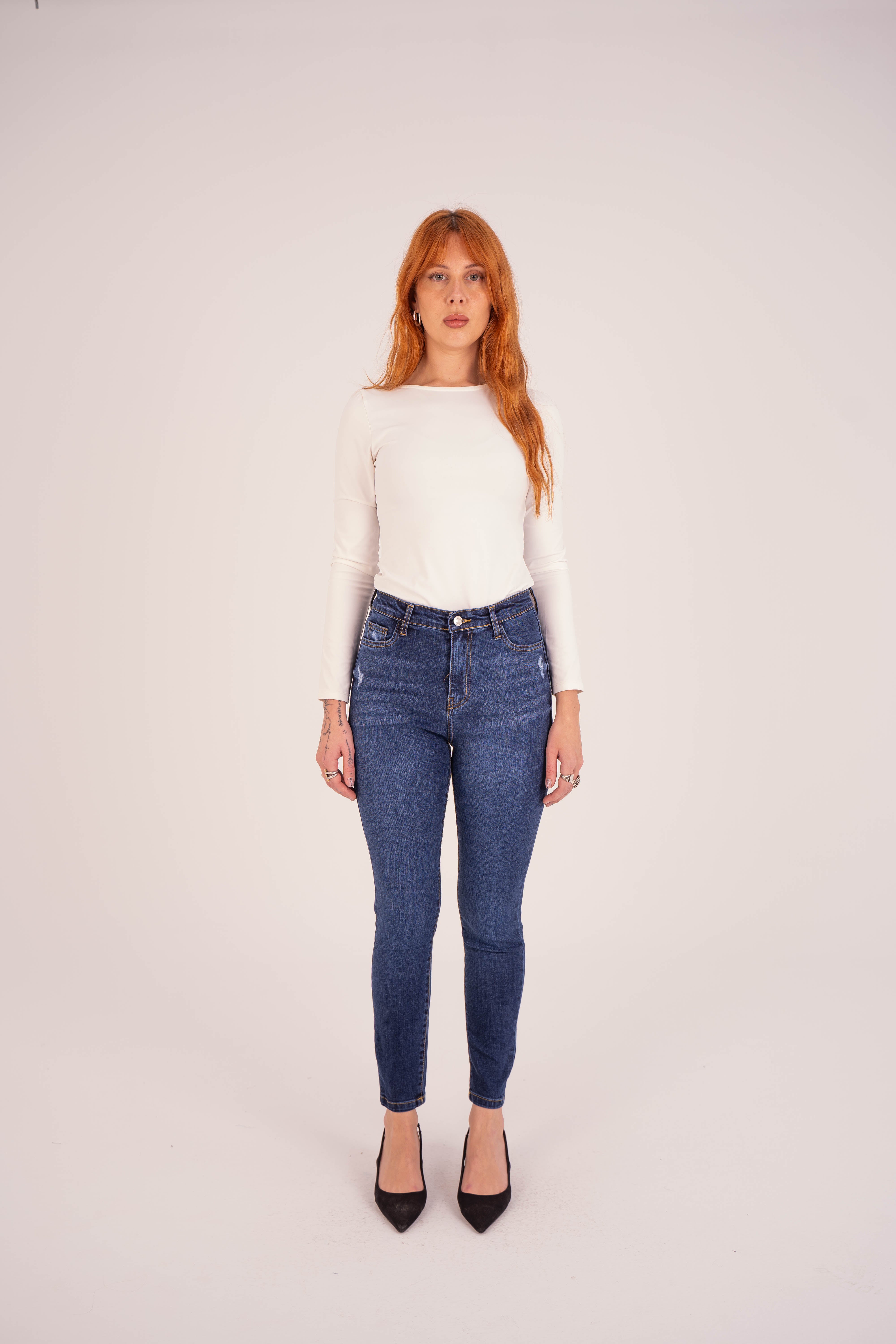 بنطال جينز ضيق للغاية بخصر مرتفع أزرق داكن