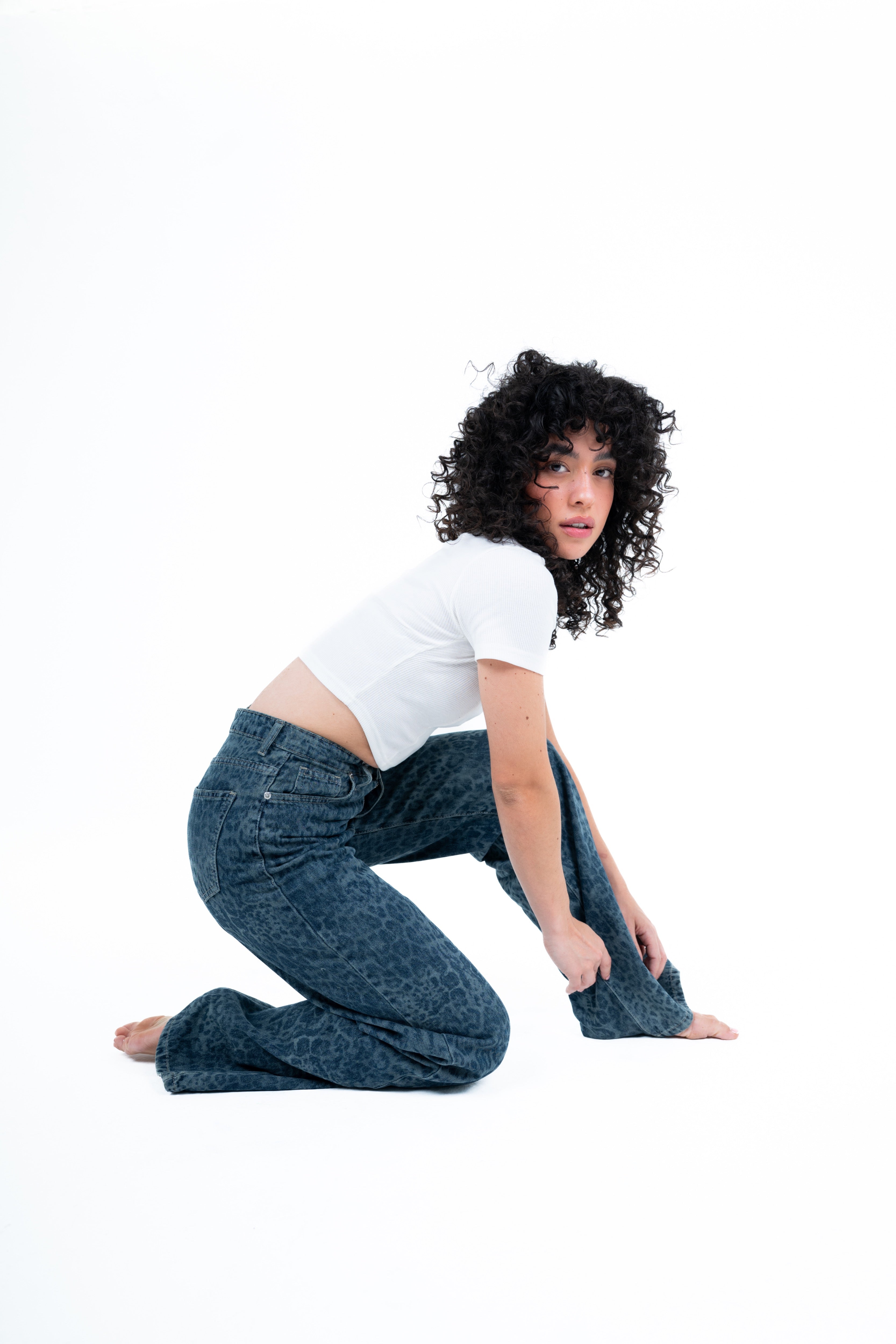 Dirty wash Tiger print jeans