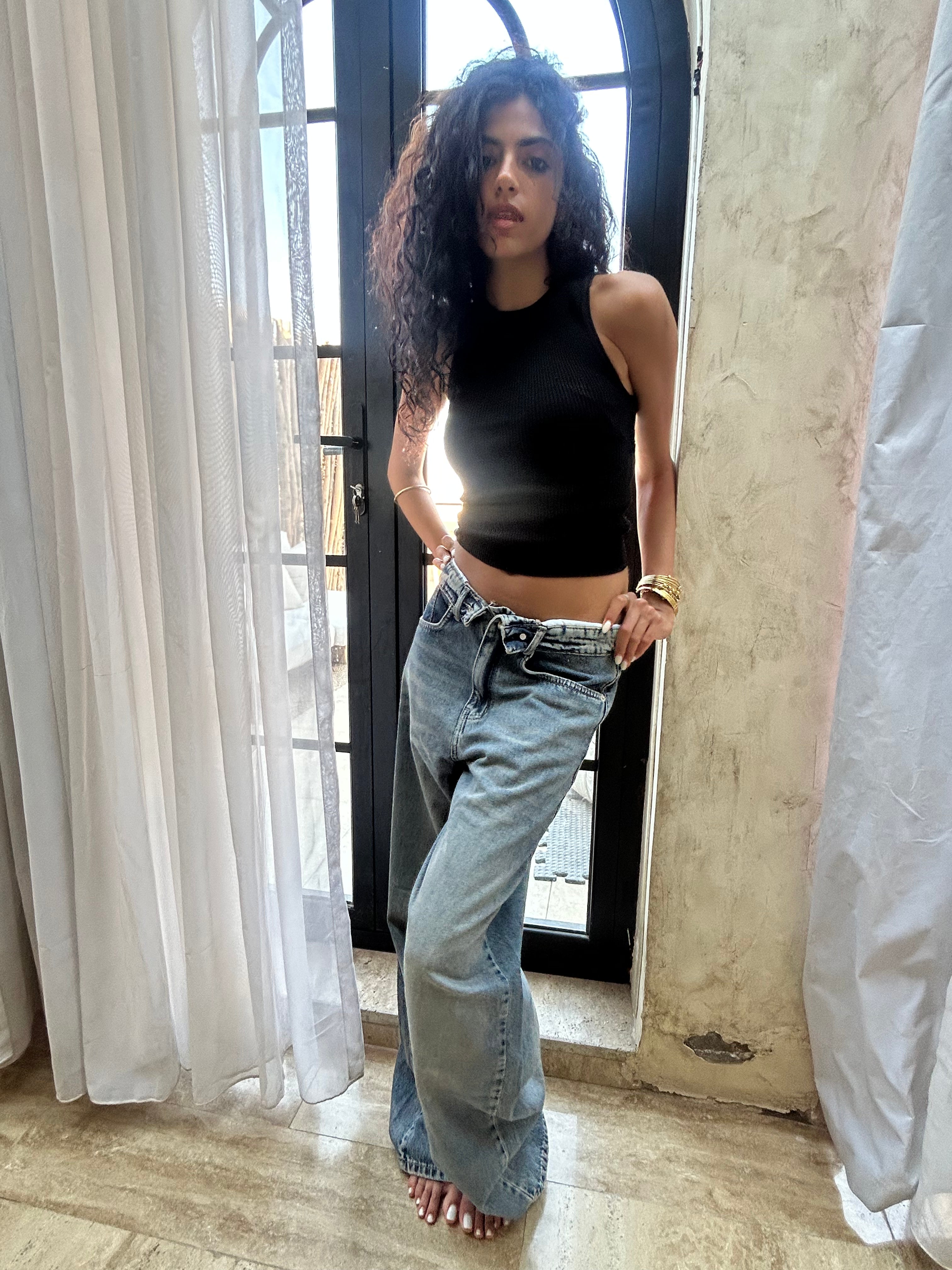 Reversed waist light blue jeans - Medium waist