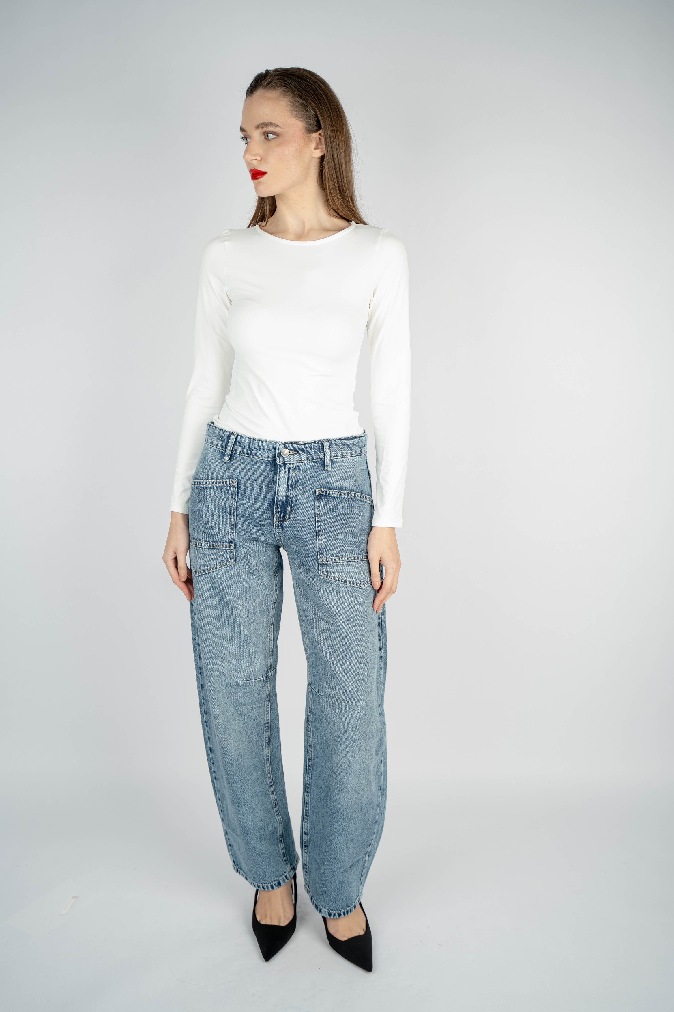 High-waisted Straight Leg Multi Pocket Medium Wash