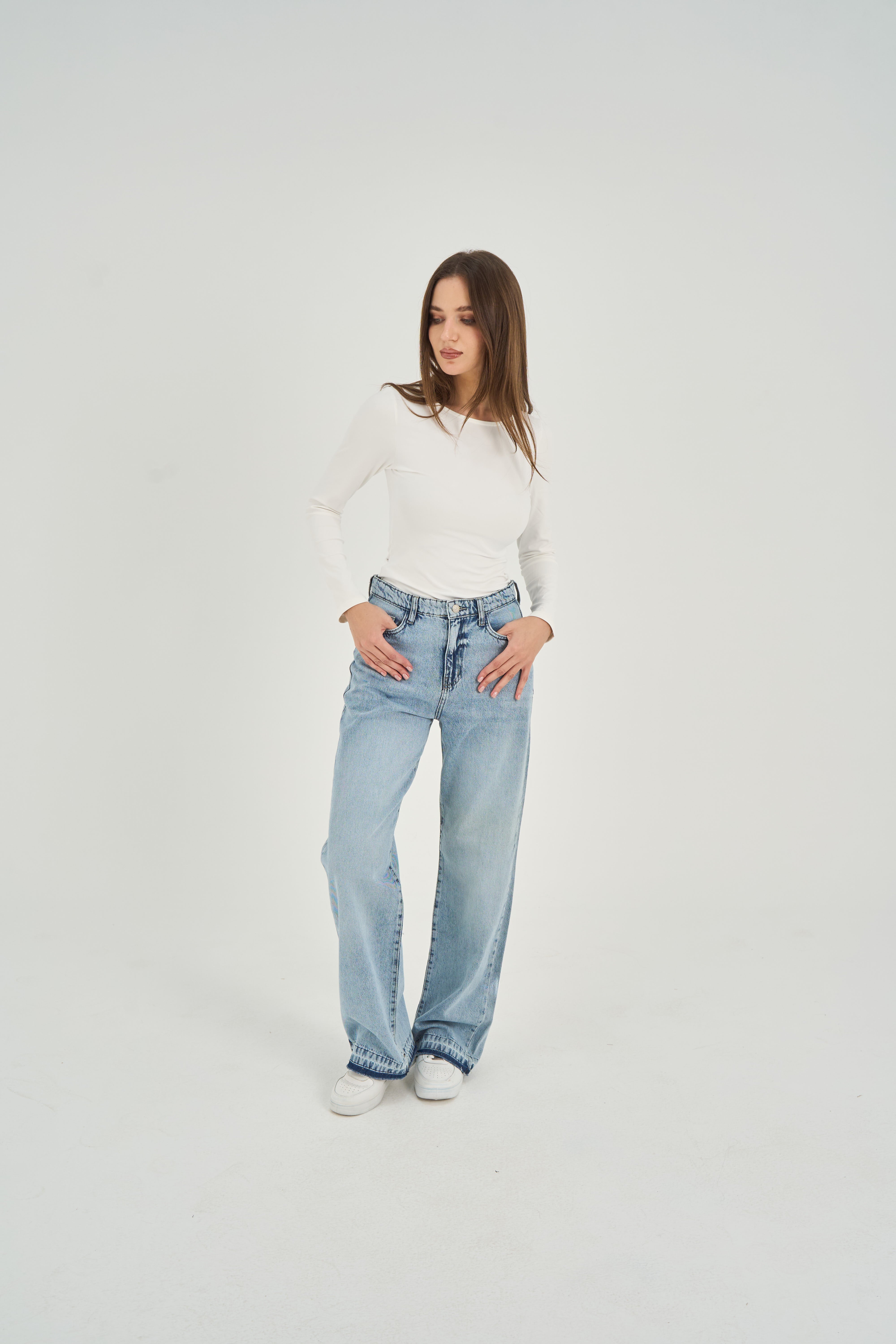High-Waist Lghit Wash Straight Leg Jeans